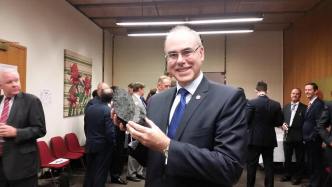 Host Liberal MP Peter Phelps pays homage to coal